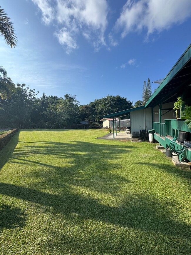 230 Kapualani St