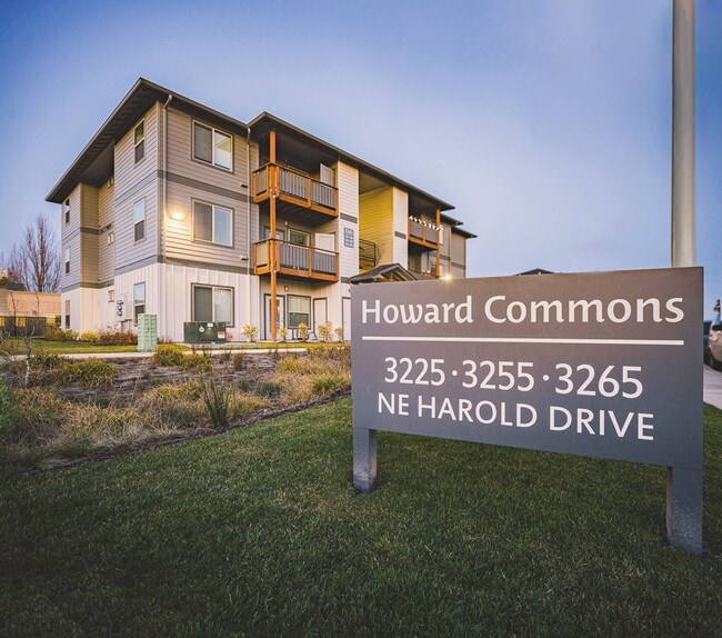 Howard Commons - Howard Commons Apartments