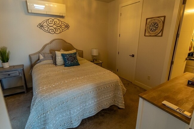 Photo - Jones - Fully Furnished Condo on the River Available Mid Sept - Mid May Only