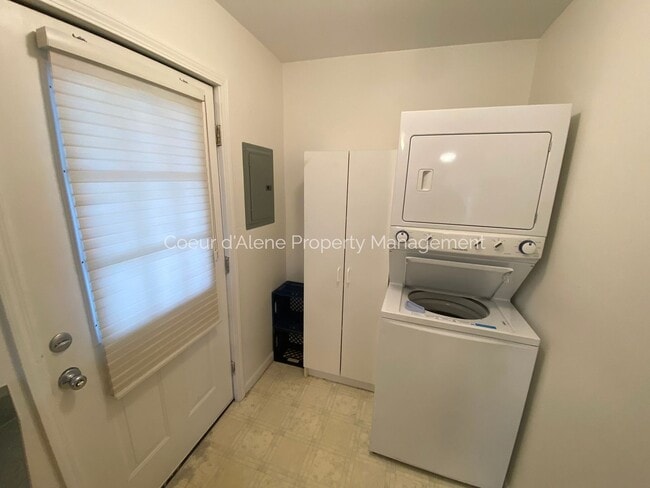 Photo - Studio House in Post Falls!