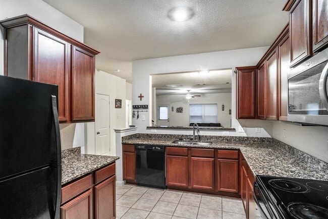 Photo - 9406 Garnet Grove Dr House