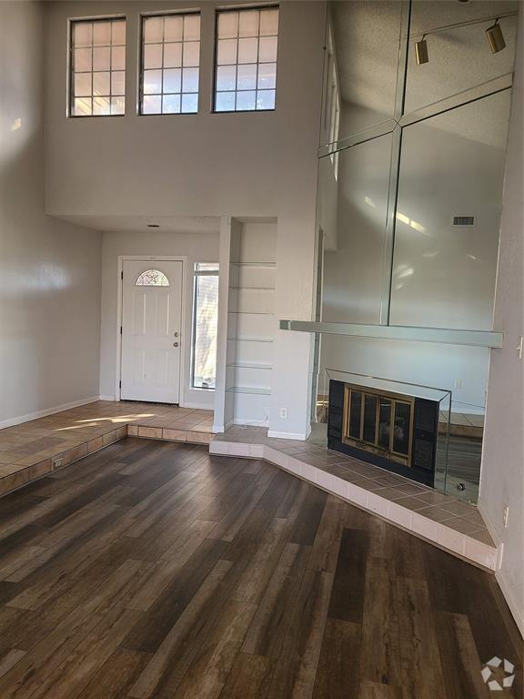 Building Photo - 305 Centennial Blvd Rental