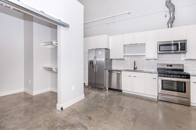 Photo - Residence at Discovery Square