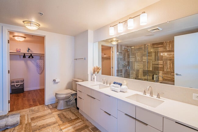 Photo - 44 W Monroe St Unit ID1281115P