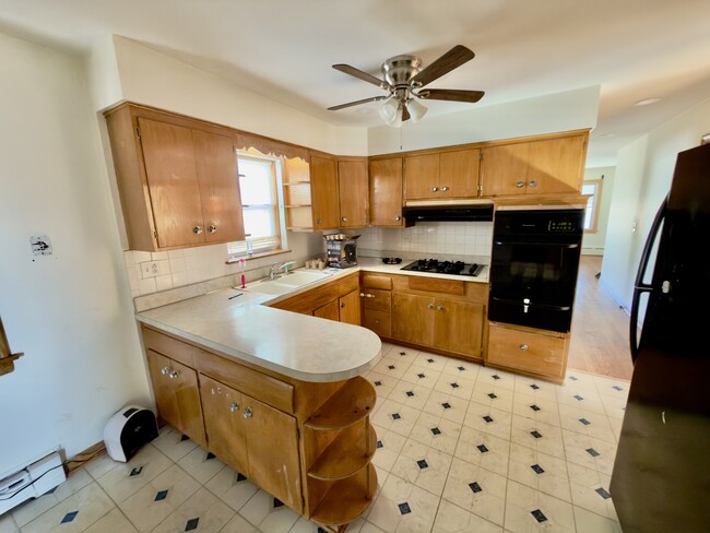 Photo - 5254 N Leclaire Ave