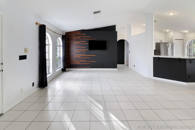16441 87th Ln N