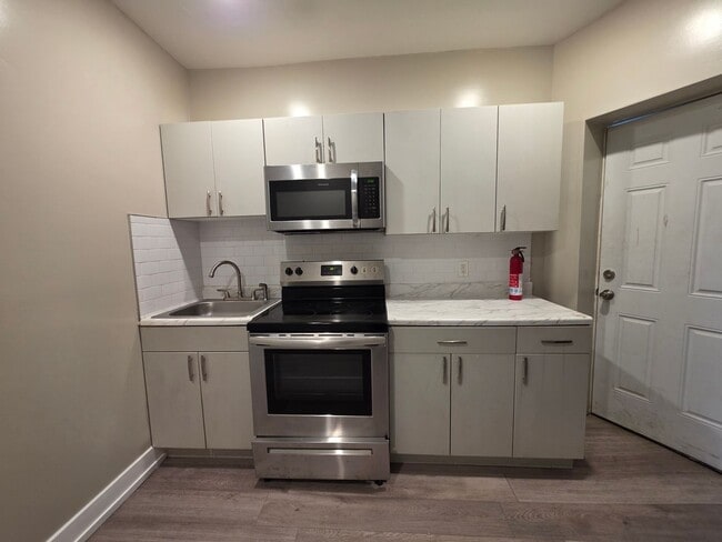 Photo - 1649 Pratt St Unit 1st Floor - SRO - A2