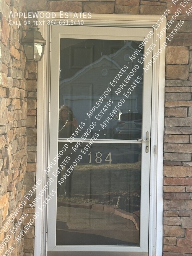 Photo - 184 Stonewood Crossing Dr