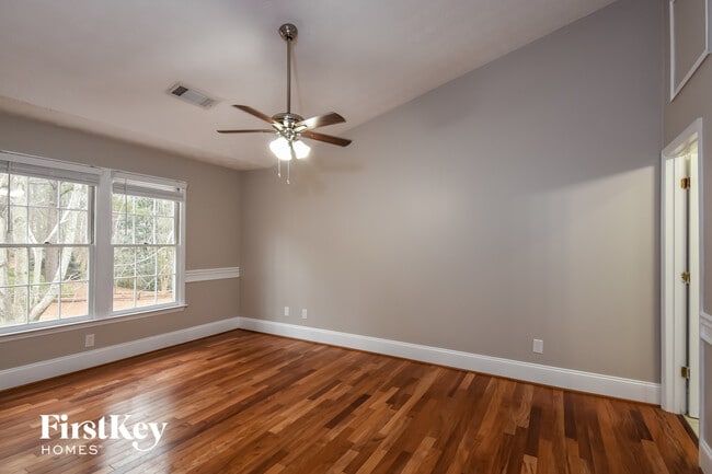 Photo - 4018 Watkins Glen Dr