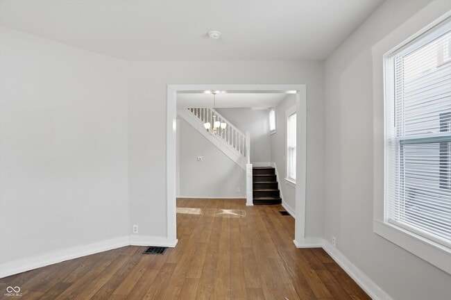 Photo - 512 N Beville Ave