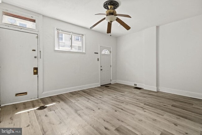 Building Photo - 4330 Fleming St Rental
