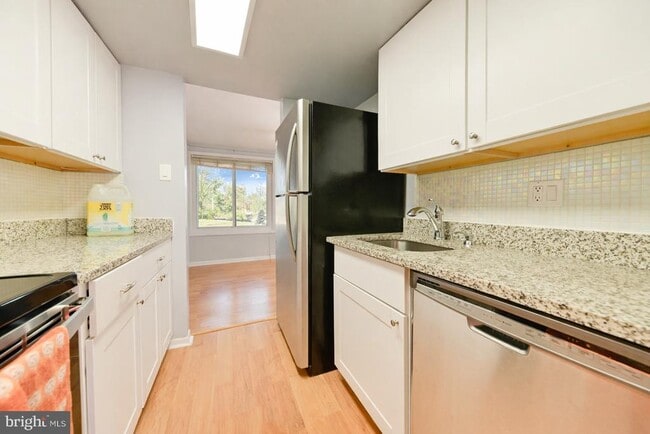 Photo - 6556 Frietchie Row