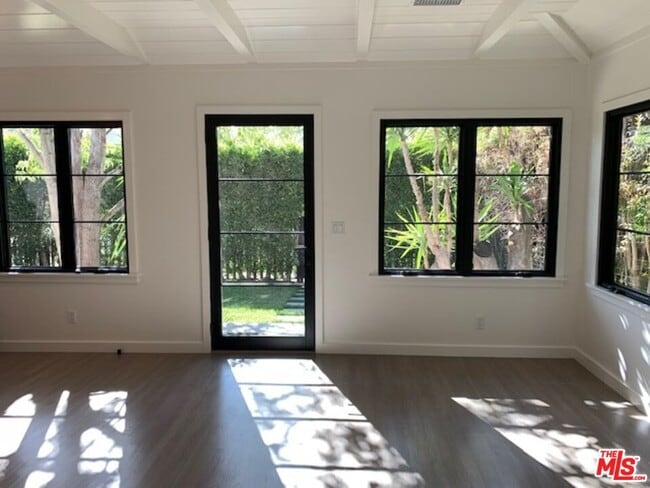 Photo - 1244 S Sycamore Ave