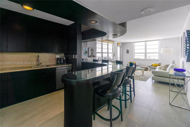 Photo - 100 Lincoln Rd Unidad 548