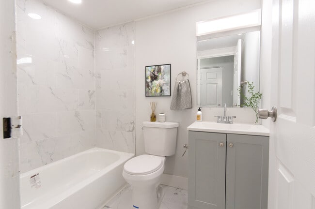 Photo - Comly Apartments