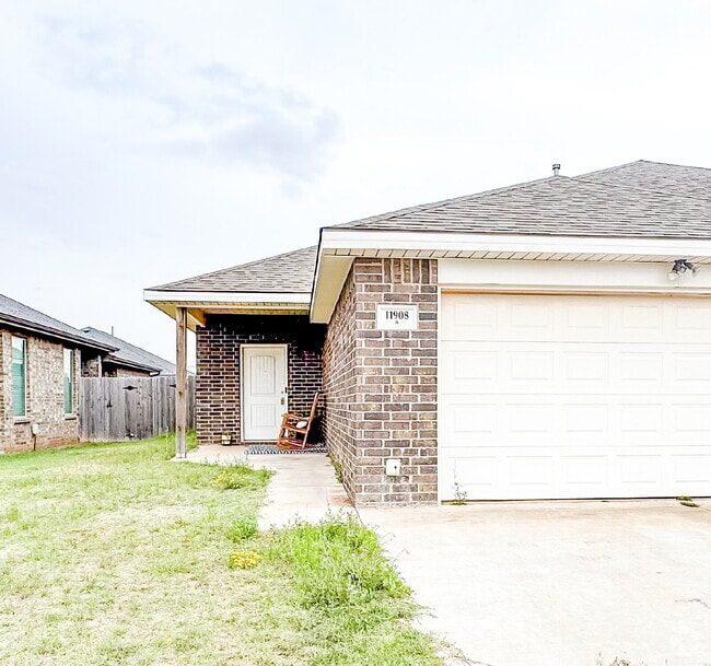 Building Photo - Southwest Lubbock Duplex in Cooper School ... Rental