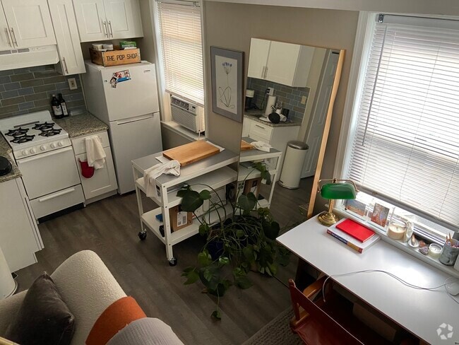 Building Photo - 264 S 10th St Unit 1 Rental
