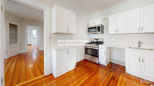 Photo - 16 R Warren Ave Condo Unit 4