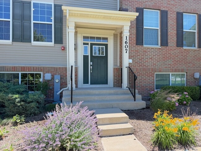 1607 Carlstedt Dr