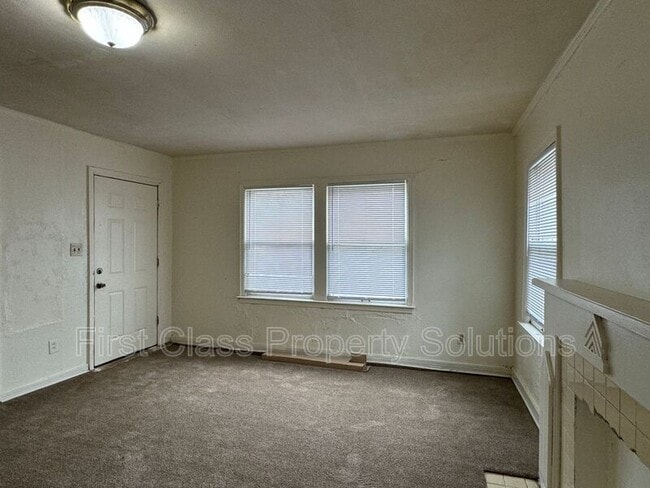 Photo - 1904 NE 25th St