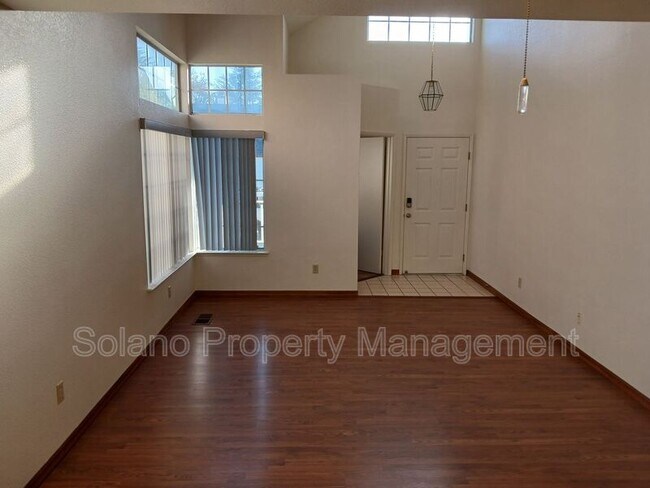 Photo - 318 Ridgecrest Cir