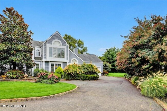 Photo - 328 E Main St