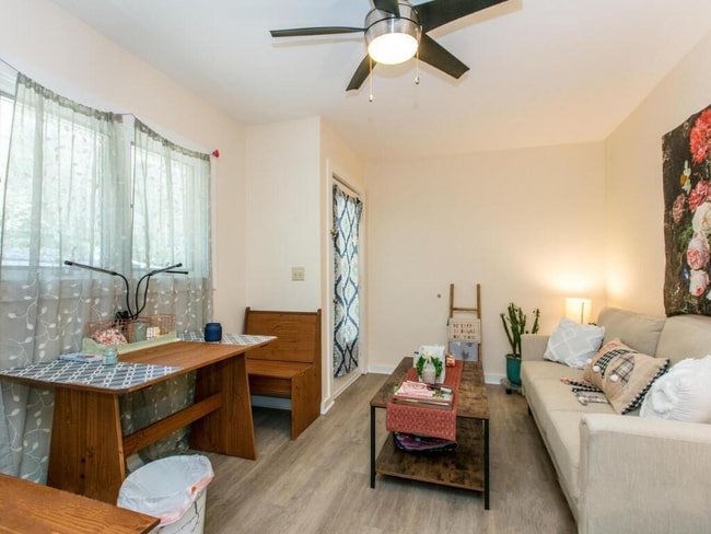 Photo - 123 Carolina Dr
