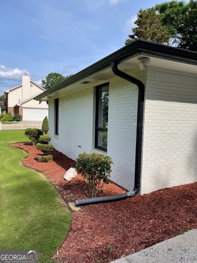 Photo - 558 Kenwood Rd