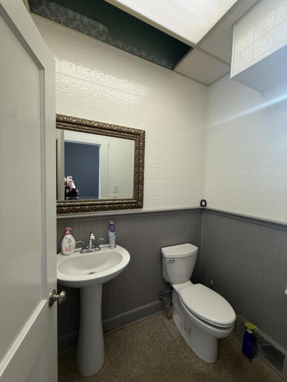 Photo - 270 Union St