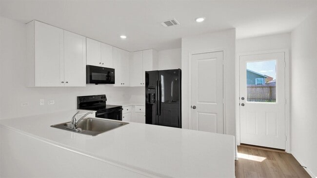 Photo - 136 Jack Browning Dr