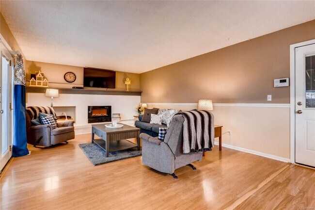 Photo - 1291 S Kittredge St Unit Back