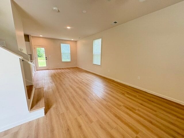 215 W Chappell St