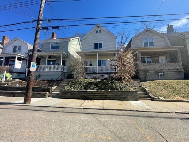 Building Photo - 3 Bed 1 Bath- Pittsburgh PA