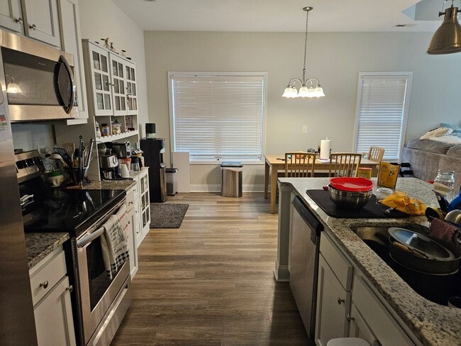Photo - Beautiful 3 bedroom 2 bath unfurnished home in Hampstead