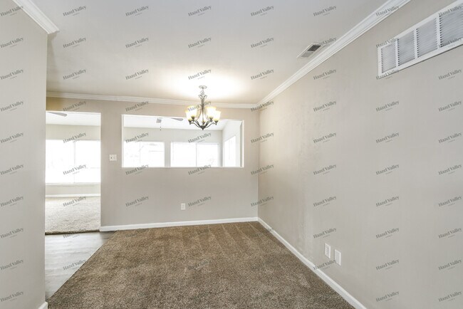 Photo - 7821 Leona St