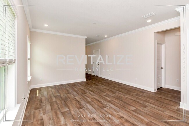 Photo - Resort-Style Living in The Reserve at Daphne!