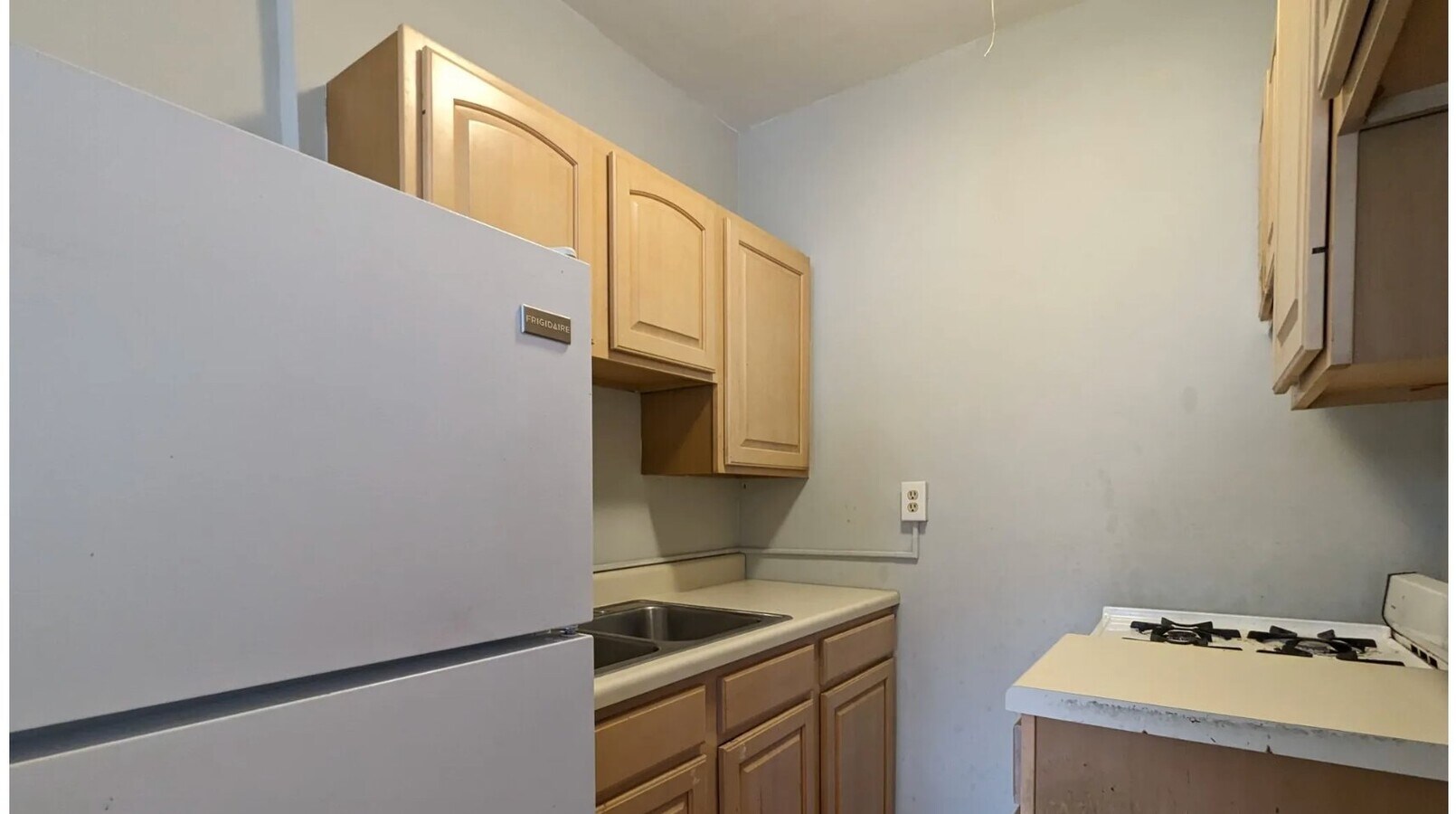 Photo - 425 W Roscoe St Unit 6
