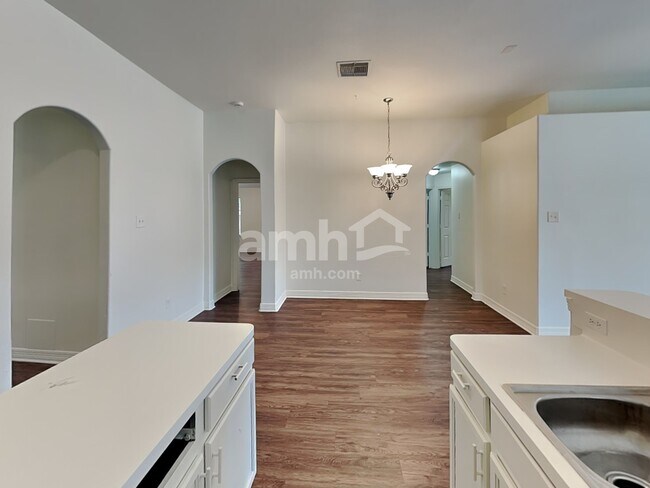 Photo - 19072 Hammer Ln