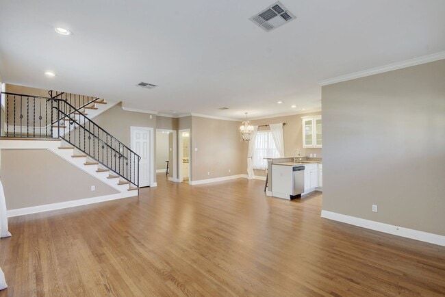 Photo - 1507 Elton Ln