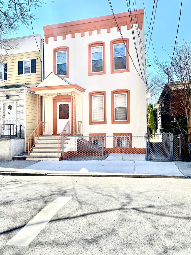 Photo - 247 Clendenny Ave Unit 1 (DUPLEX)