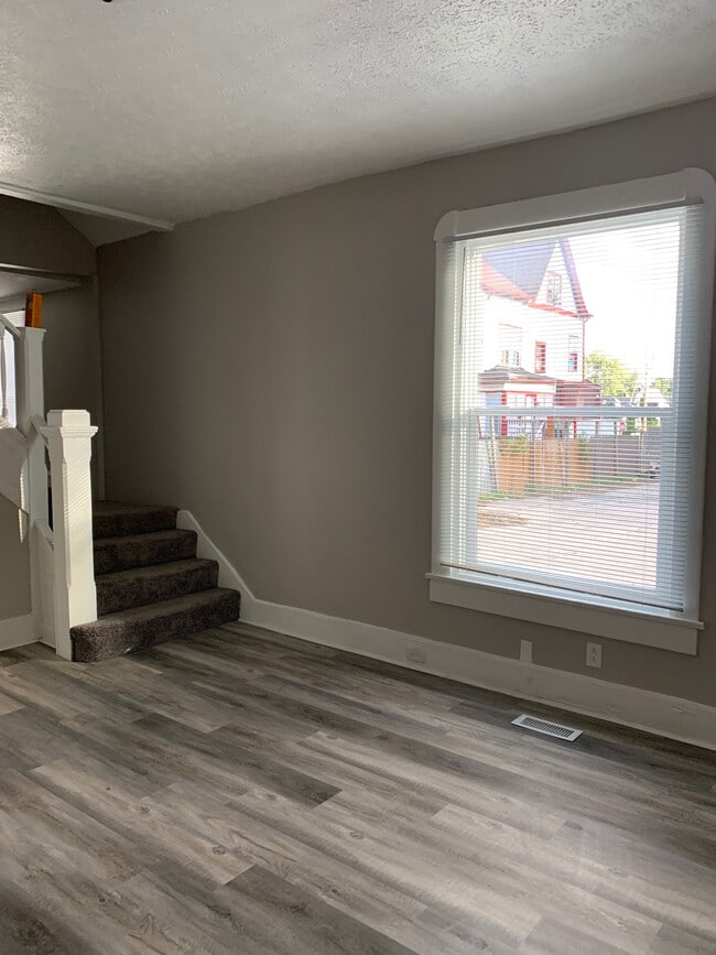 Photo - 1053 Villa Ave