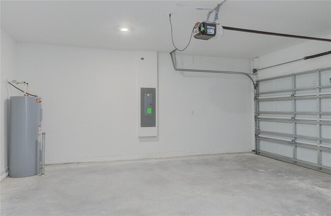 Photo - 1492 Cumberland Ave