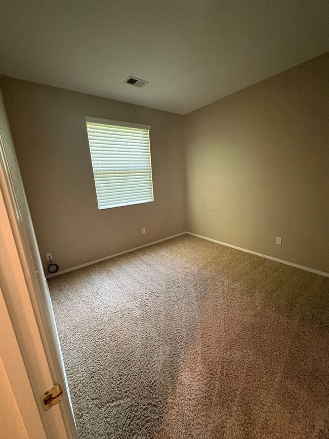 Photo - Vibrant 3 bed/2 bath home in West Sac