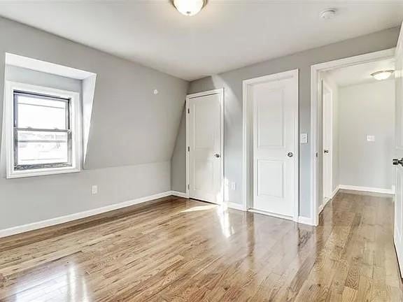 Photo - 585 Bramhall Ave Unit 3