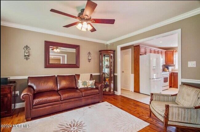 Photo - 714 Green Valley Rd