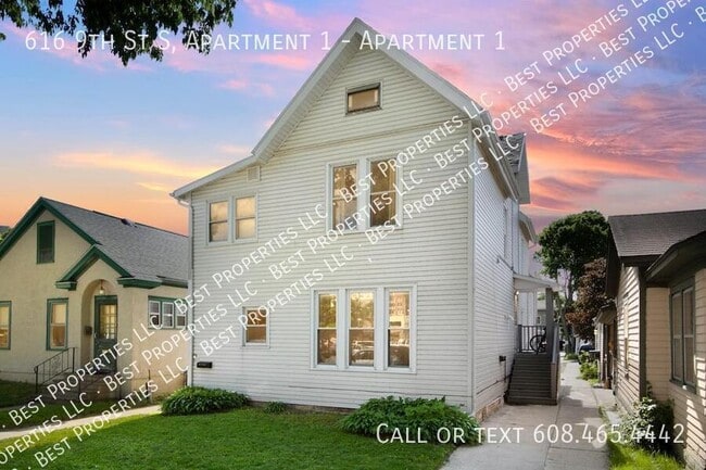 Building Photo - 616 9th St S Unit Apartment 1