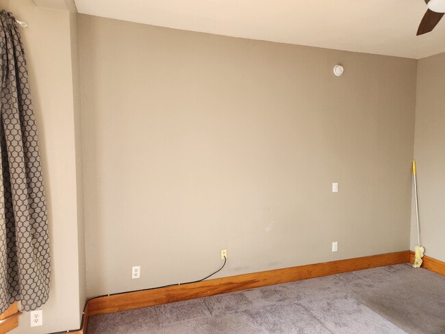 Photo - Large 1 Bedroom Downtown Nashua Unit Apt 2