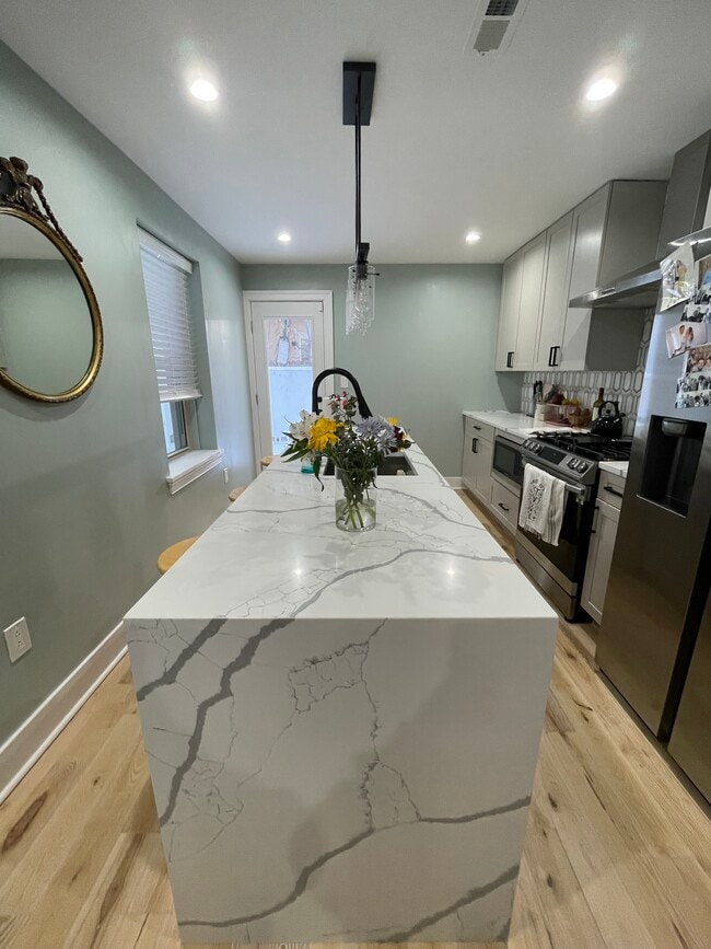 Photo - 1831 Ginnodo St