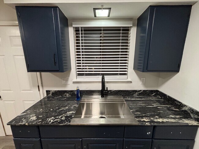 Photo - 1102 Apache Dr Unit A