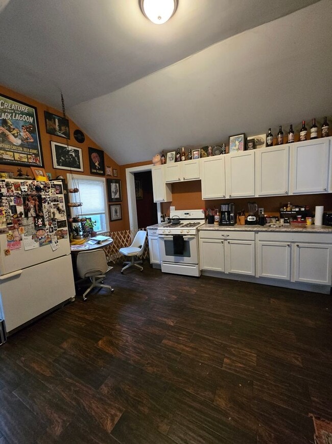 4 Bedroom 1.5 Bath Single Family Home for ... - 4 Bedroom 1.5 Bath Single Family Home for ...